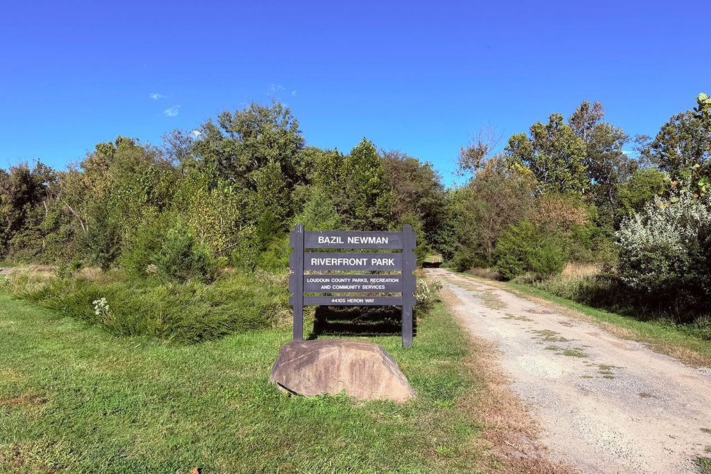 Path to the Potomac River and Trail